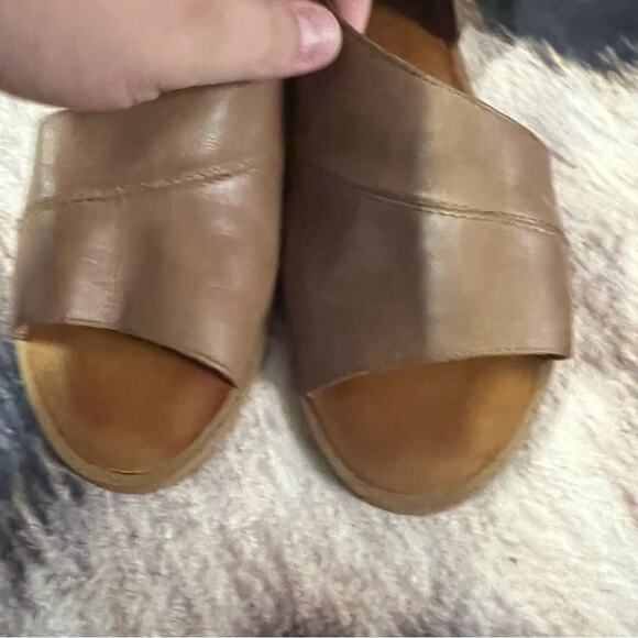 Cynthia Rowley Leather Open Toe Cutout Slip On Sandals Size 6.5 - Picture 3 of 9